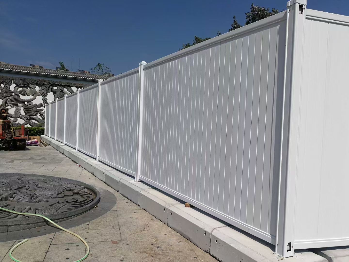 老客戶(hù)推薦新客戶(hù)，沙井道路維修項(xiàng)目再選旭東PVC圍擋